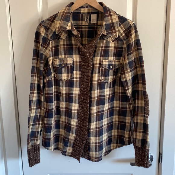 COPY - BKE plaid Button down shirt - Picture 1 of 4